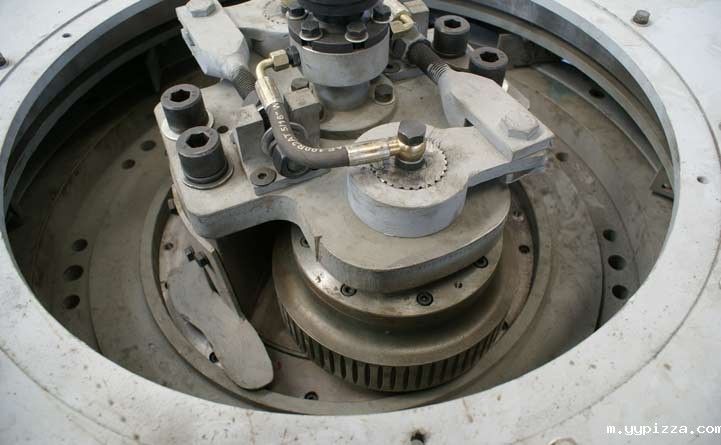 木屑颗粒机内部图.jpg 木屑颗粒机内部图.jpg