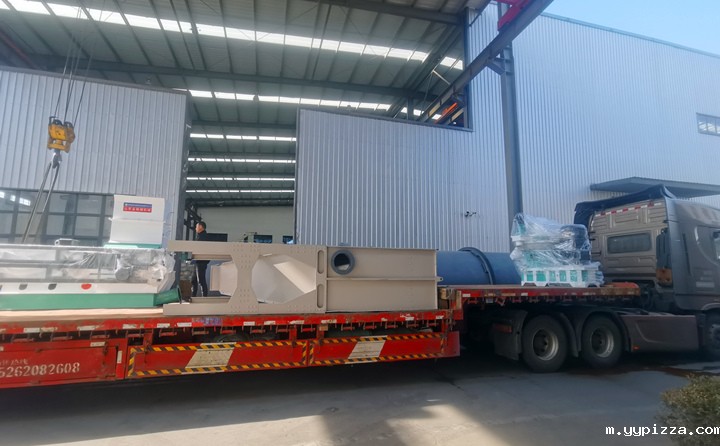 颗粒机生产线相关设备正在装车